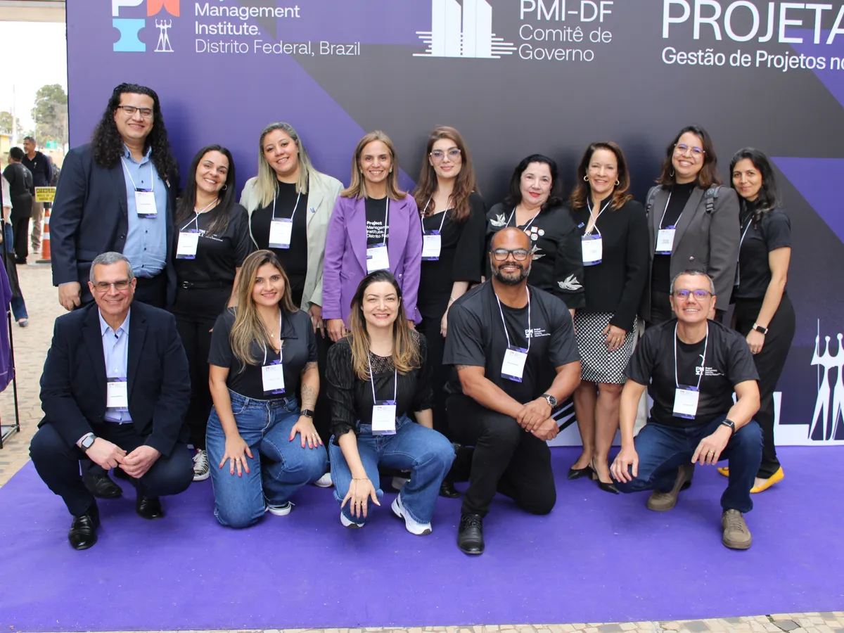 Voluntários e filiados do PMI-DF no evento Projeta Gov